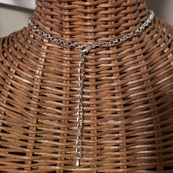 Silver leaf necklace - Picture 4 of 4